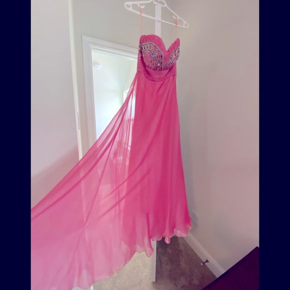 Pink Prom dress - Picture 1 of 7